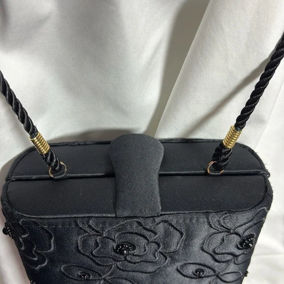 HOLT RENFREW Evening Bag - Picture 9 of 11